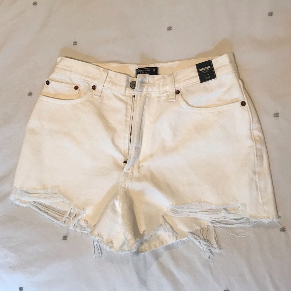 Abercrombie & Fitch Annie High Rise Shorts, size 2
